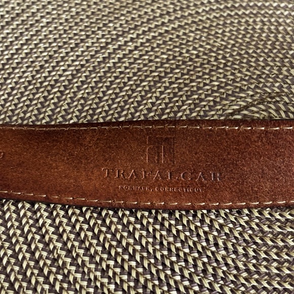 TRAFALGAR ITALIAN SADDLE BROWN LEATHER CLASSIC SQUARE SOLID BRASS BUCKLE SZ 36 - Picture 4 of 9